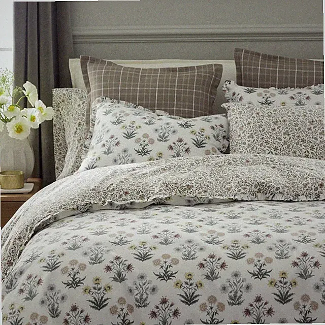 Garden Patch Reversible Garment Washed Cotton Percale Duvet Cover Set - Multi...