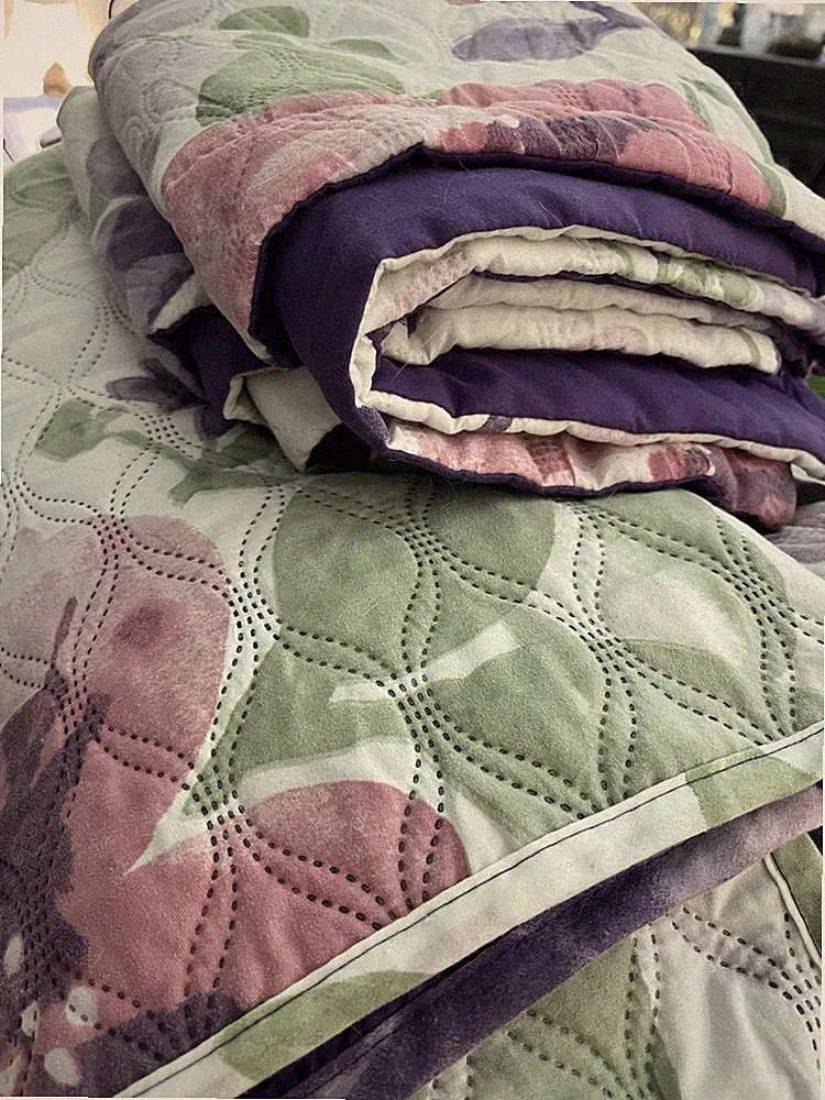 King Purple Multi Colored Quilt Set