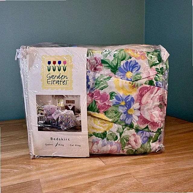 VTG 1996 Garden Estates ALLISON Multi King Bed Skirt Dust Ruffle Floral Cottage